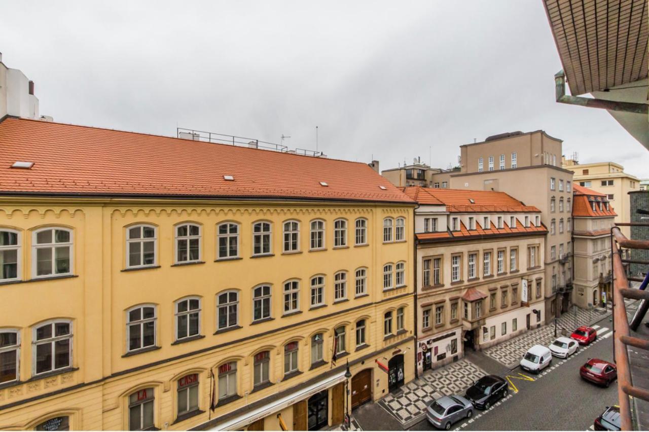 Cosy Flat In The Heart Of Prague Apartment Ngoại thất bức ảnh