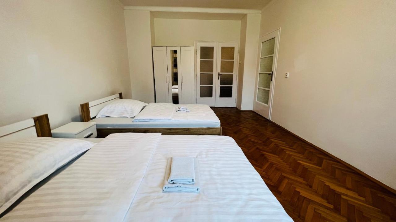 Cosy Flat In The Heart Of Prague Apartment Ngoại thất bức ảnh