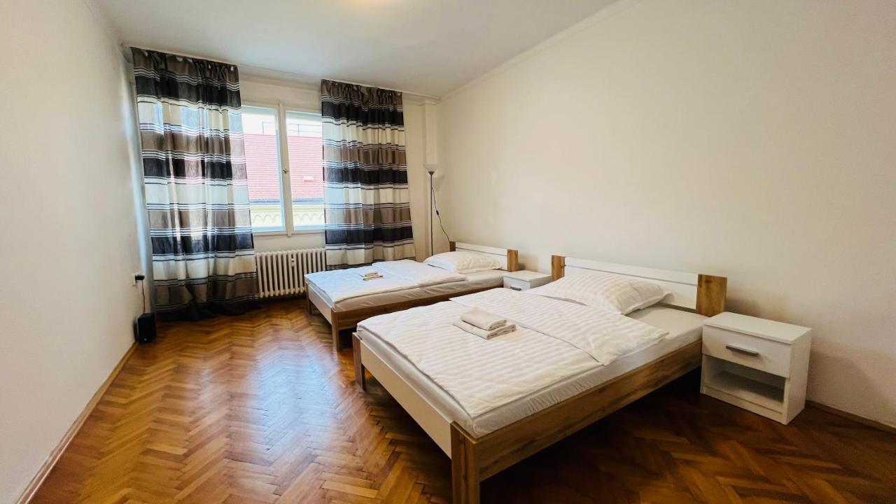 Cosy Flat In The Heart Of Prague Apartment Ngoại thất bức ảnh
